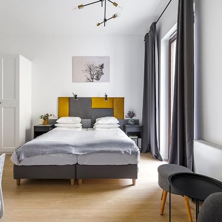 Homewell Apartments Zelazko Poznan Luaran gambar
