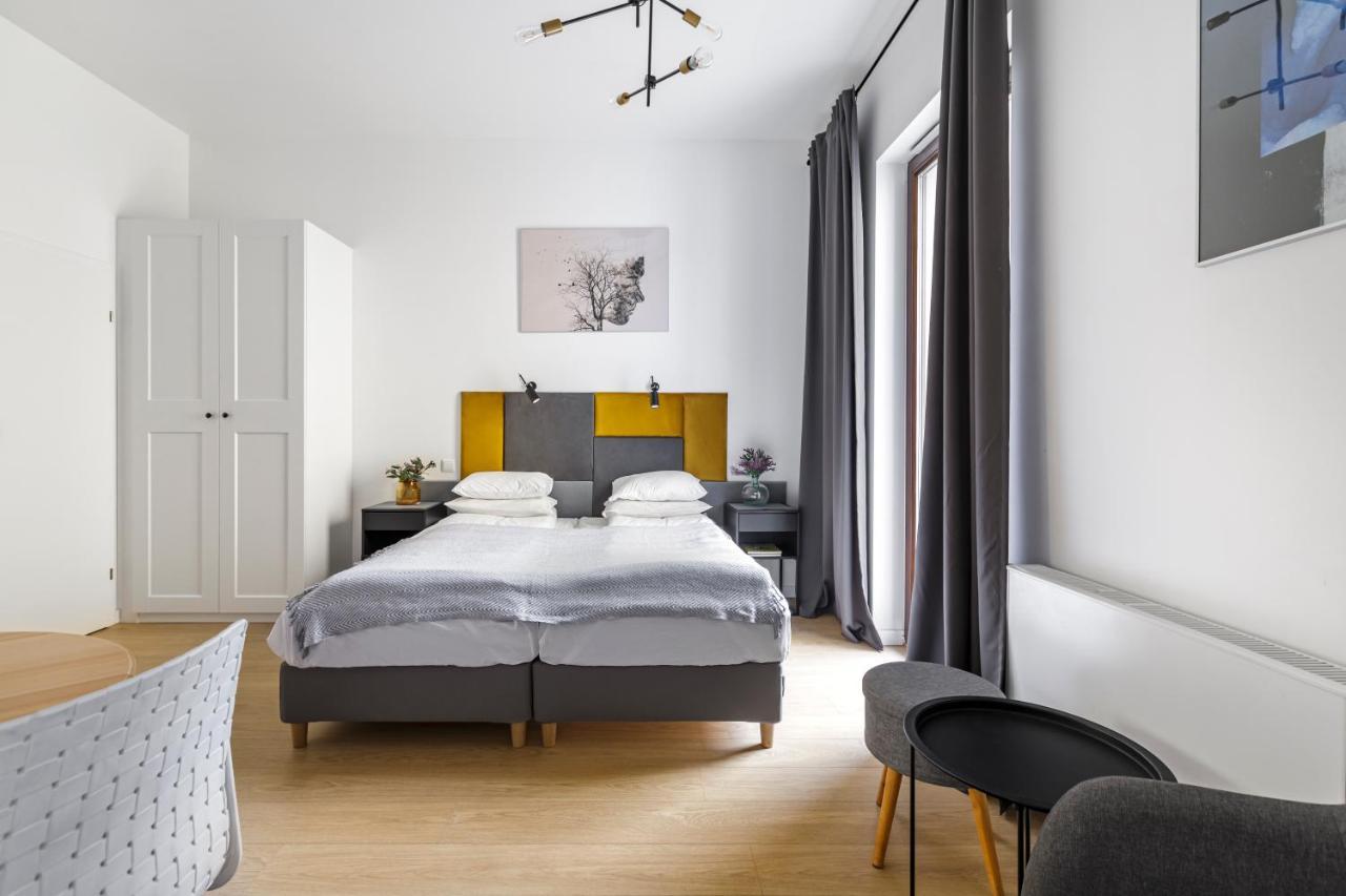 Homewell Apartments Zelazko Poznan Luaran gambar