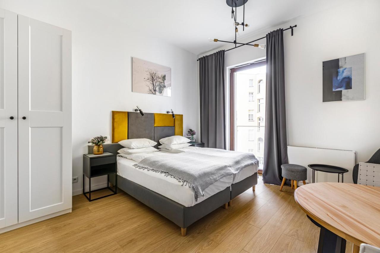 Homewell Apartments Zelazko Poznan Luaran gambar