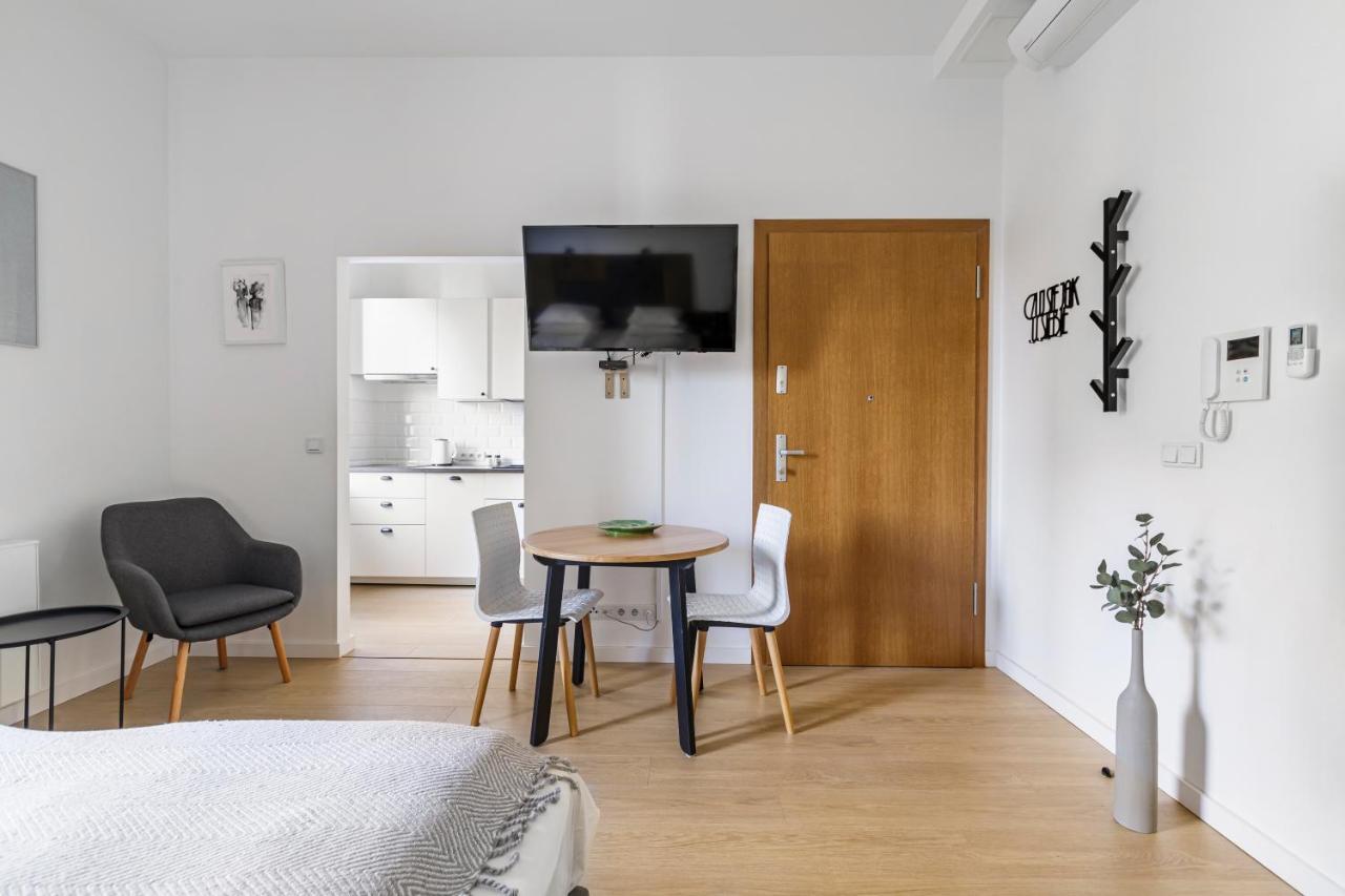 Homewell Apartments Zelazko Poznan Luaran gambar