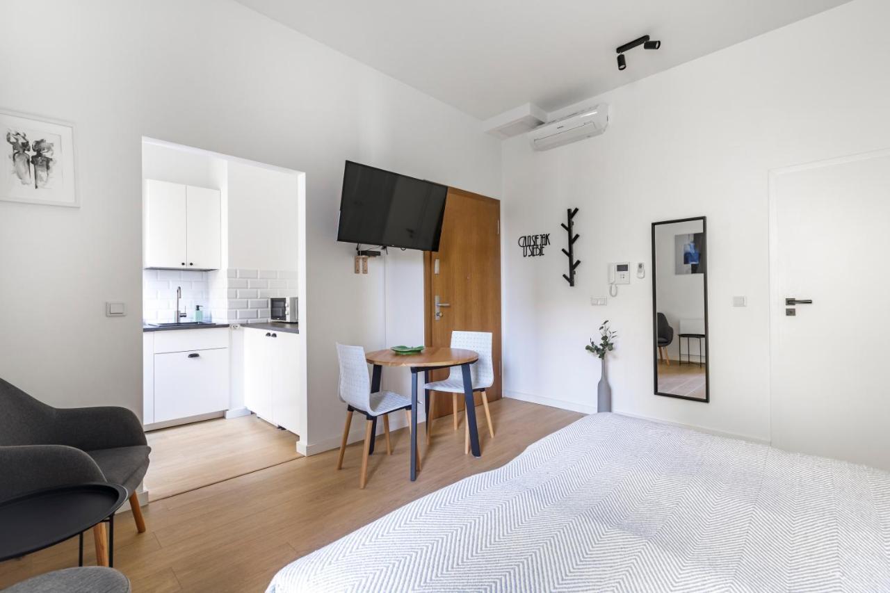 Homewell Apartments Zelazko Poznan Luaran gambar