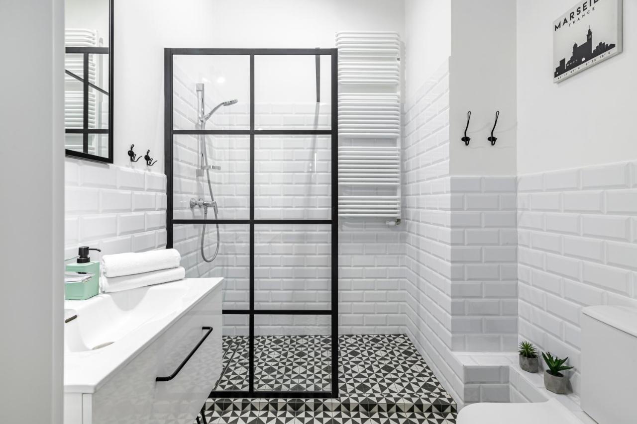 Homewell Apartments Zelazko Poznan Luaran gambar